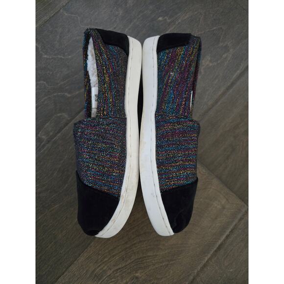 TOMS Classics Metallic Velvet Flats Girls Black Size 2 - Picture 2 of 6